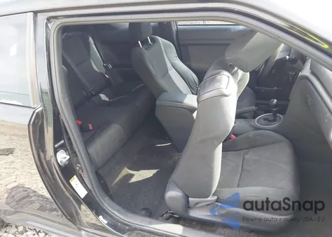 2011 Scion Tc from USA, damaged, VIN JTKJF5C73B3010735